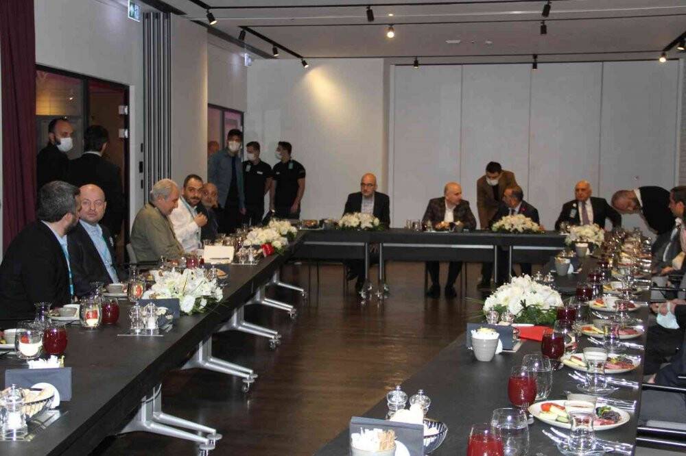 Ulaştırma Bakanı Adil Karaismailoğlu’ndan İstanbul’daki toplu ulaşım zammına eleştiri