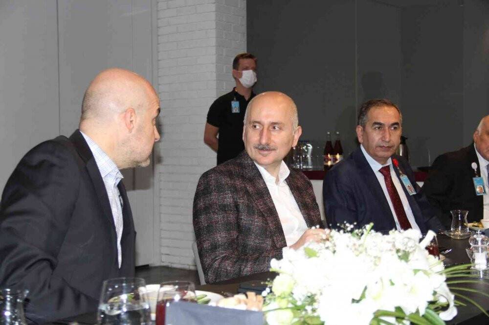 Ulaştırma Bakanı Adil Karaismailoğlu’ndan İstanbul’daki toplu ulaşım zammına eleştiri