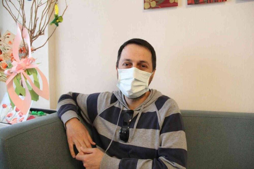 Lenf bezi kanserini ablasından nakledilen ilikle yendi