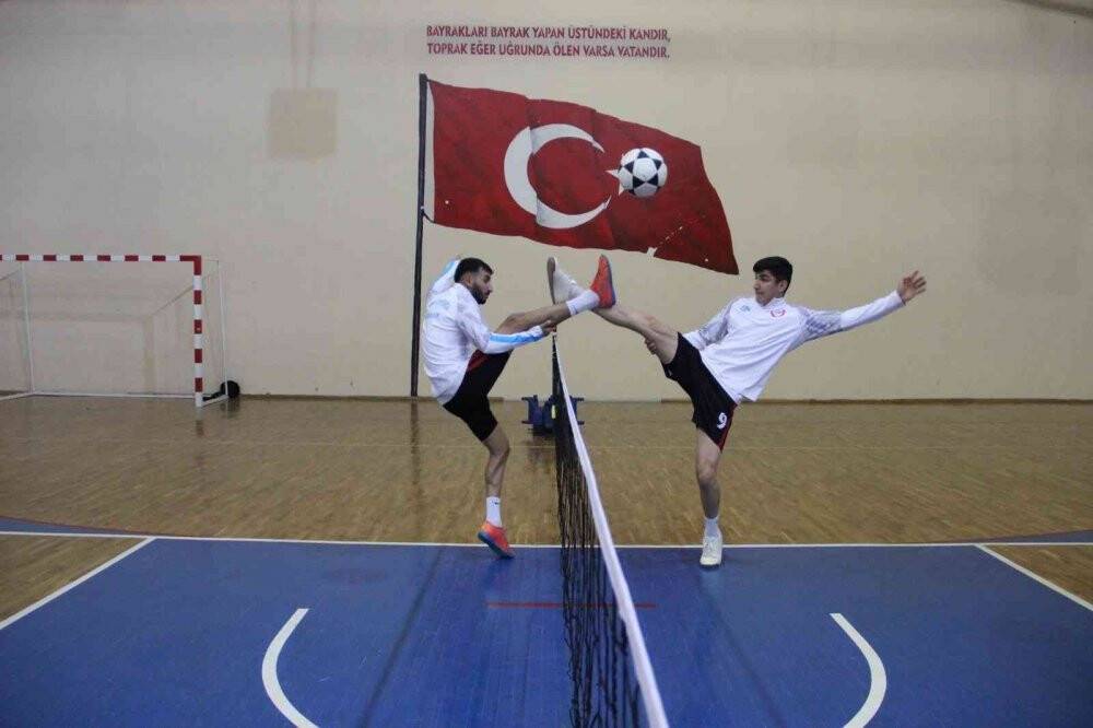 Milli formayı giyen sporcular, Avrupa üçüncüsü oldu