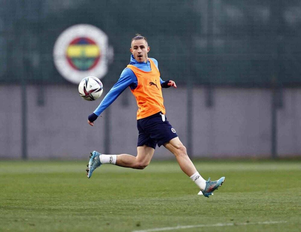 Fenerbahçe, Göztepe maçı hazırlıklarına başladı