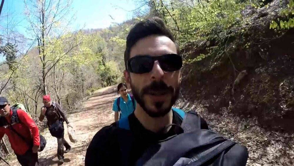 Ayı ile burun buruna gelecekken aldıkları kararla ölümden döndüler