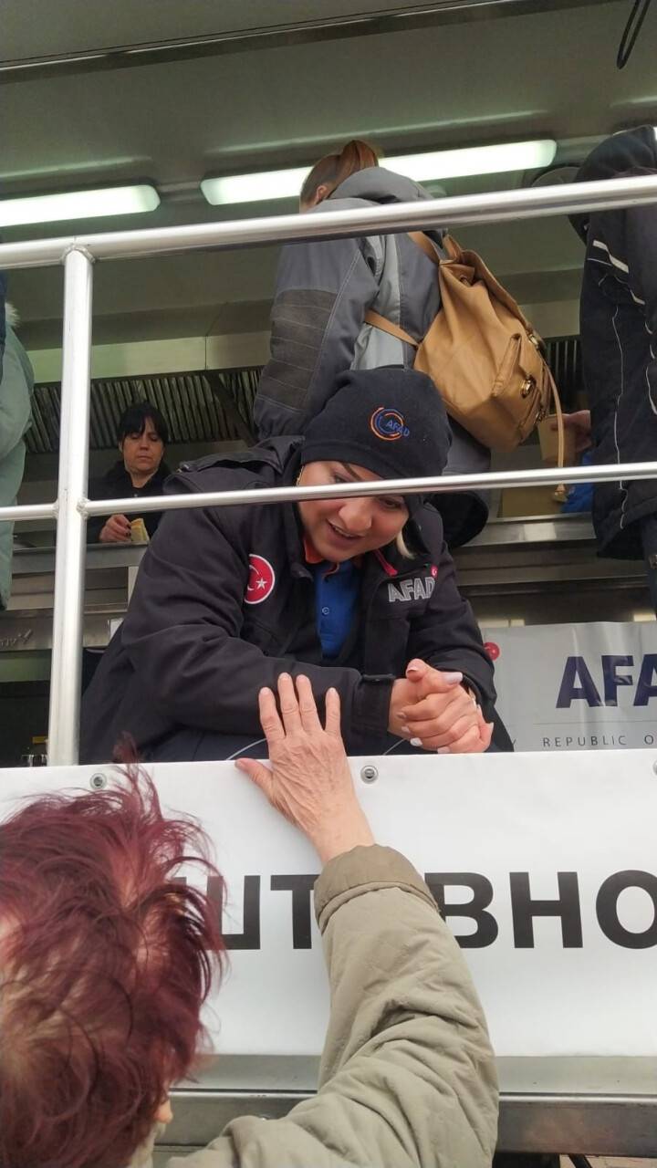 Ukrayna halkı için bugüne kadar 67 tır sevk edildi