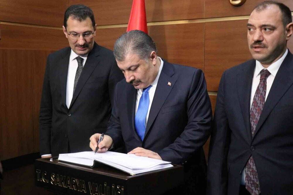 Bakan Koca’dan sevindirici bilgi: "19’a yakın ilimizde yoğun bakımda yatan hasta sayısı sıfır”