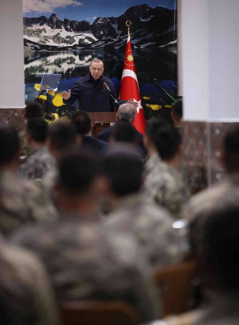 Cumhurbaşkanı Erdoğan’dan Mehmetçiğe iftar sürprizi