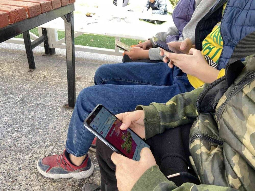 İnternet kullanımı yaşı düştü çocuklara karşı siber zorbalık arttı