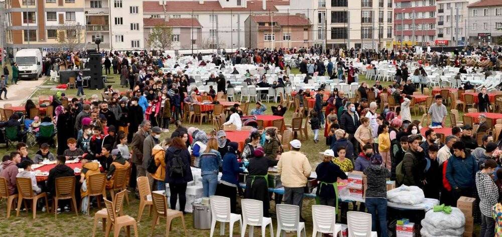 5 bin 500 vatandaş aynı sofrada buluştu