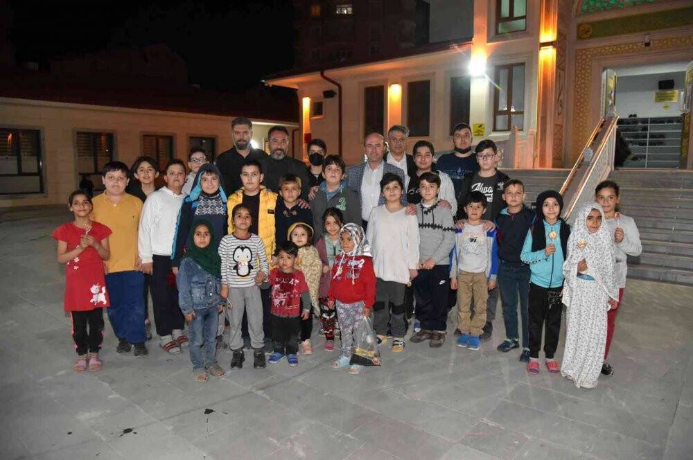 Selçuklu’da teravih geleneği kaldığı yerden devam ediyor