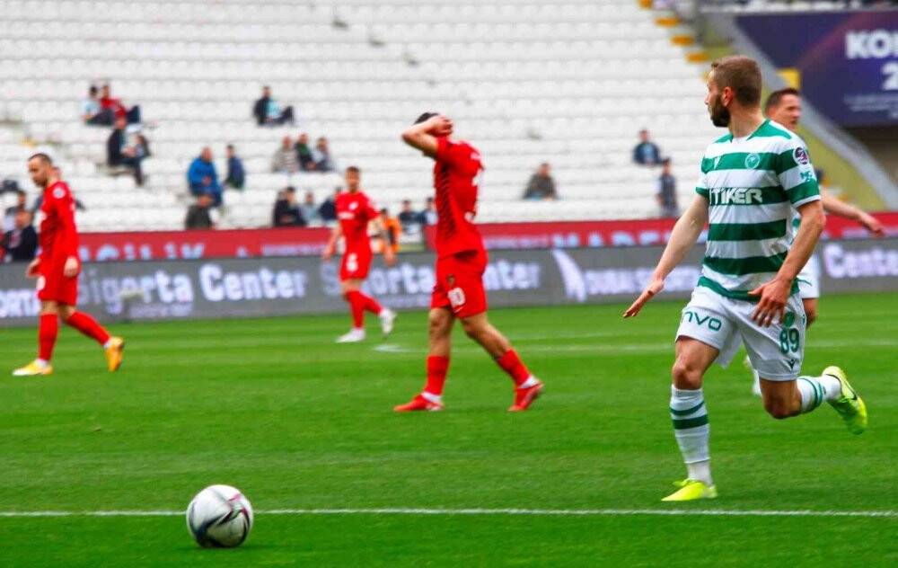 Spor Toto Süper Lig: Konyaspor: 2 - Gaziantep FK: 0 (İlk yarı)