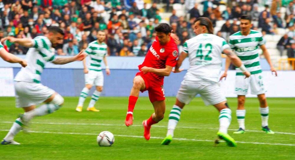 Spor Toto Süper Lig: Konyaspor: 2 - Gaziantep FK: 0 (İlk yarı)