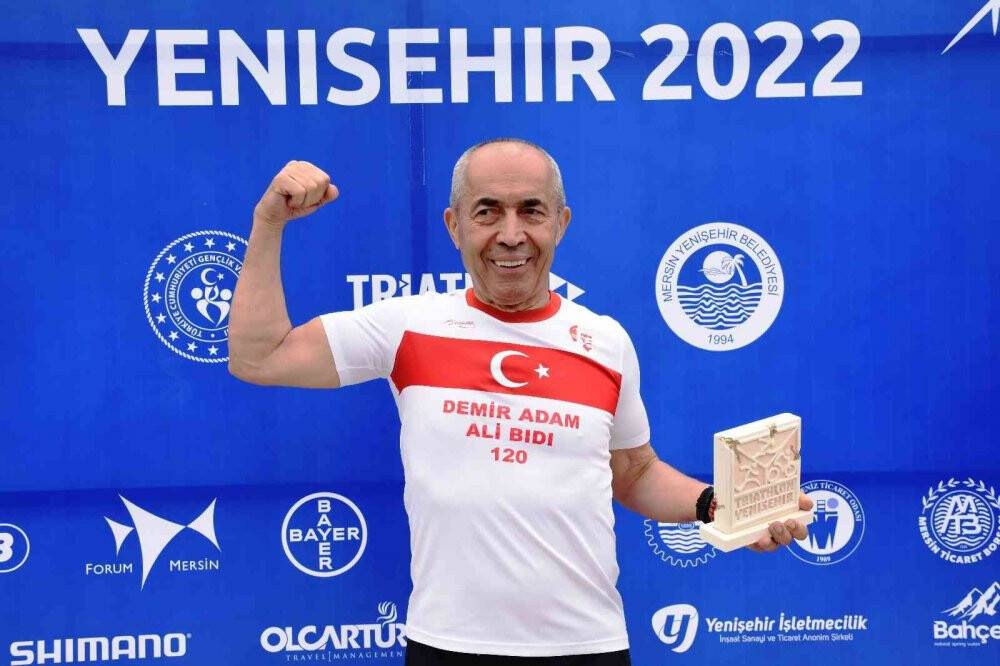 73 yaşındaki Demir Adam 24 saatte 2 birincilik aldı