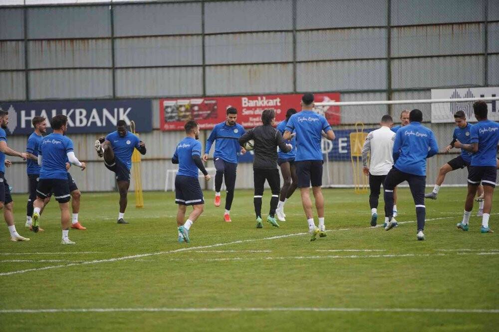 Çaykur Rizespor’da Fenarbahçe maçı hazırlıkları devam ediyor