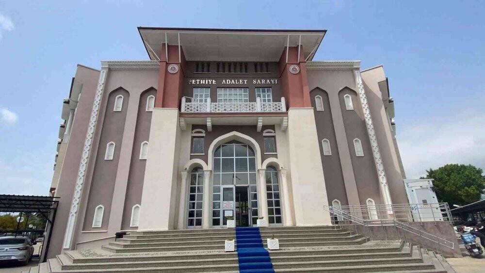 Ev arkadaşını çekiçle öldüren şahıs tutuklandı