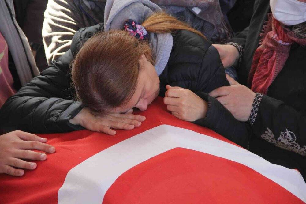Kazada hayatını kaybeden milli atlet Ata Yahşi, son yolculuğuna uğurlandı