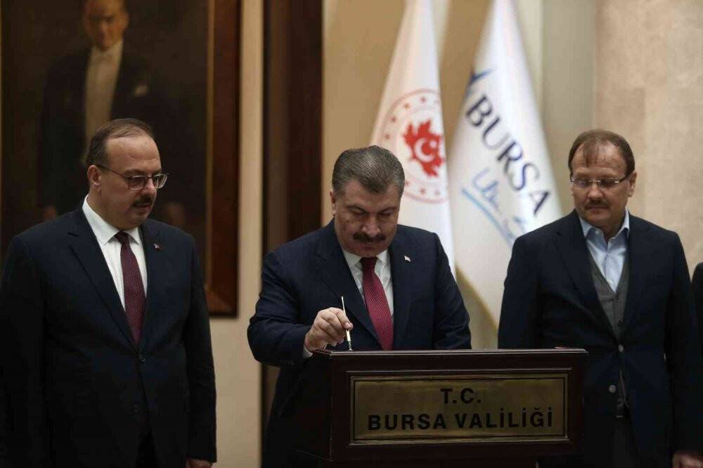 Sağlık Bakanı Koca: 'Salgın her geçen gün gündemden çıkmaya başladı'