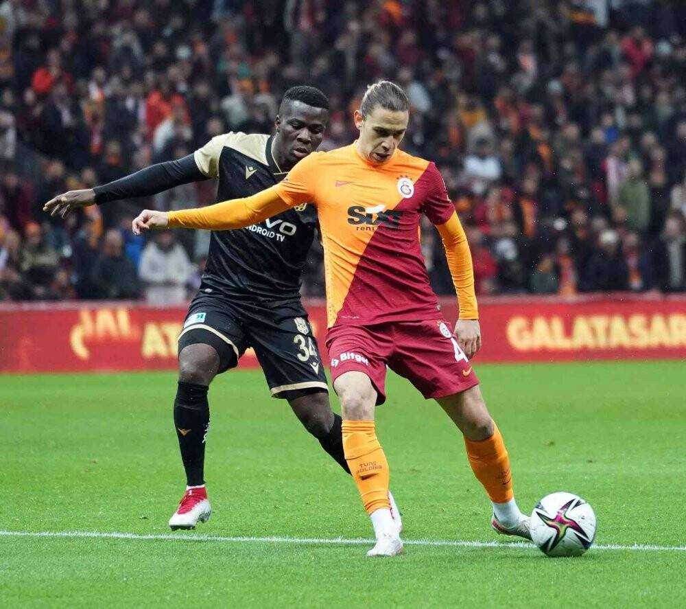 Spor Toto Süper Lig: Galatsaray: 0 - Yeni Malatyaspor: 0 (Maç devam ediyor)