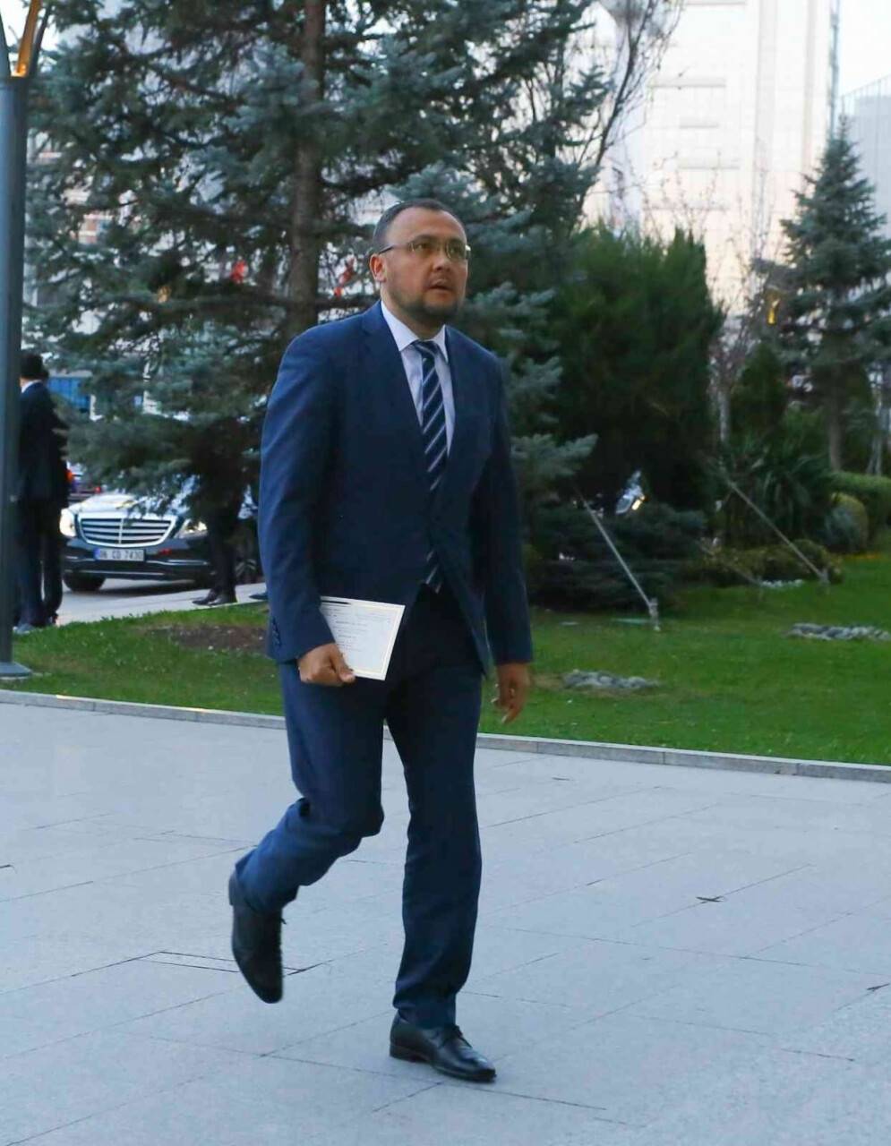 Ukrayna ve Rusya büyükelçileri AK Parti’nin iftarına katıldı