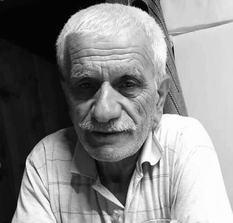 Camide namaz kılarken hayatını kaybetti