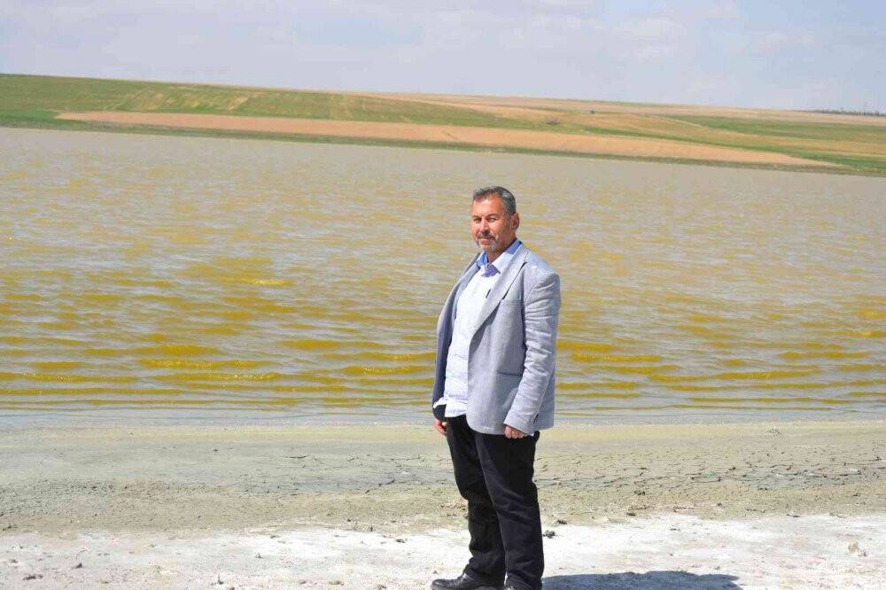 Düden Gölü’ne flamingolar gelmeye başladı