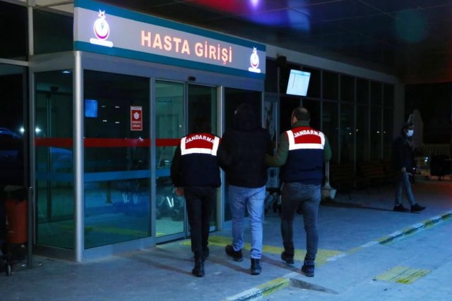 İzmir merkezli 30 ildeki FETÖ operasyonunda 71 gözaltı