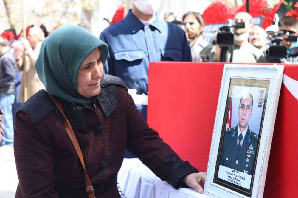 Pençe Kilit şehidi son yolculuğuna uğurlandı