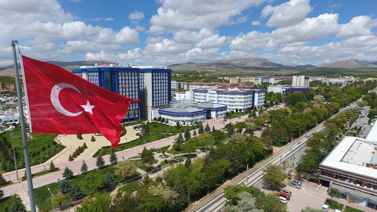 selcuk-universitesi.jpg