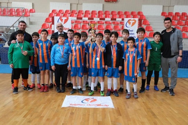 Kayseri okul sporları futsal müsabakaları tamamlandı