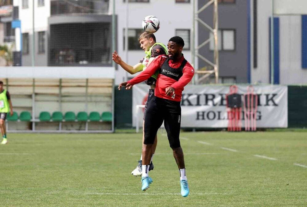 Alanyaspor, Sivasspor maçı hazırlıklarına başladı