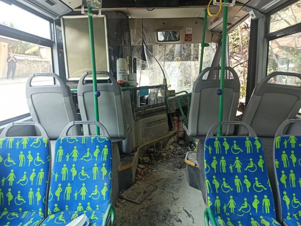 Beykoz’da İETT otobüsü kayalıklara daldı: 6 yaralı