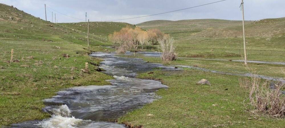 Kuru dere suya kavuştu