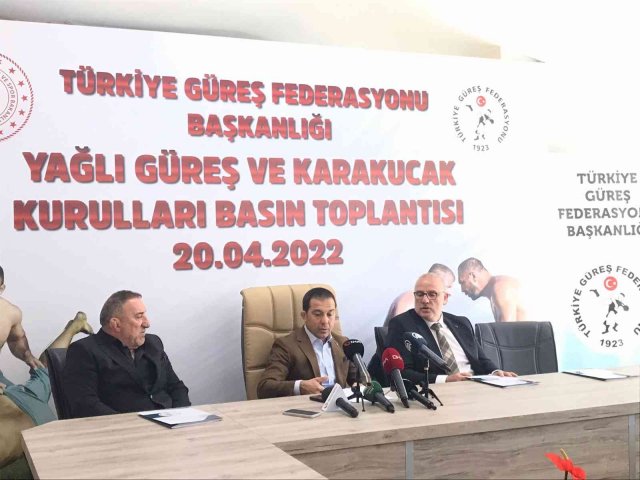 Şeref Eroğlu: ”23 Nisan’dan itibaren resmi güreşlerimiz başlıyor”