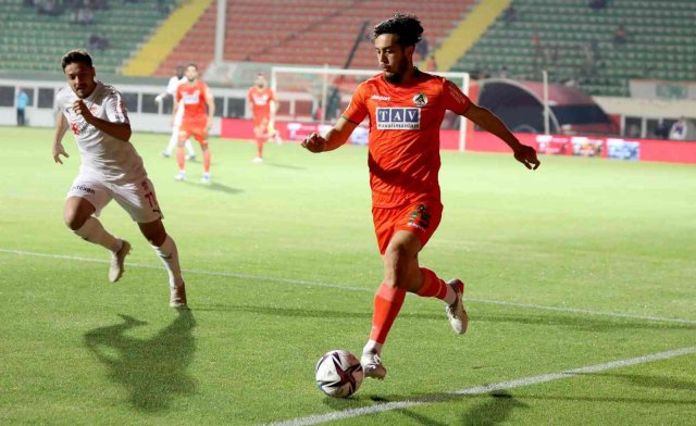 Ziraat Türkiye Kupası: A. Alanyaspor: 1 - DG Sivasspor: 1 (İlk yarı)