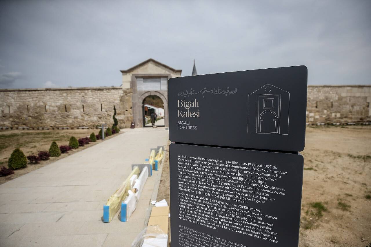aa-20220422-27637188-27637171-canakkale-bogazinin-muhafizi-bigali-kalesi-24-nisanda-ziyarete-aciliyor.jpg
