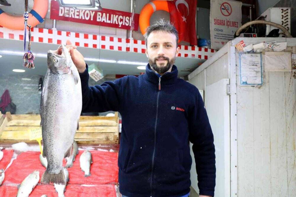 Balık tezgahları kültür balıklarına kaldı