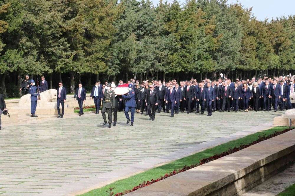 Devletin zirvesi Anıtkabir’de