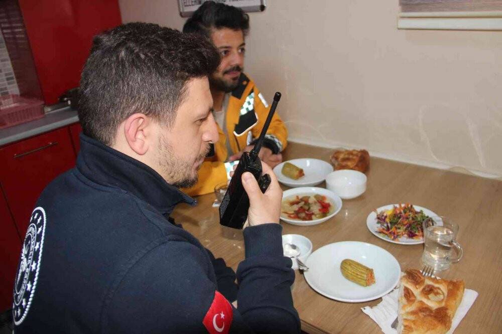 Herkes oruç açarken onlar hayat kurtarıyor