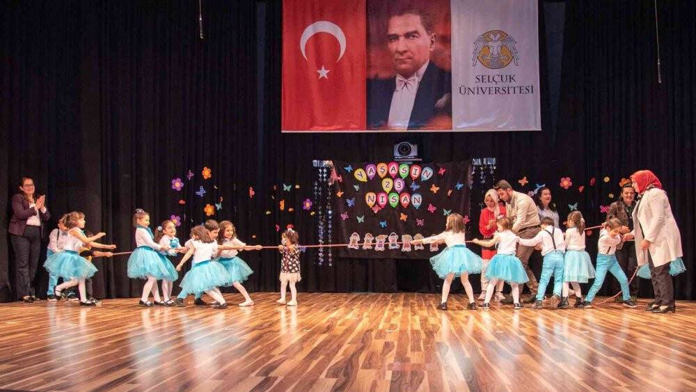 Selçuk Üniversitesinde Ulusal Egemenlik ve Çocuk Bayramı kutlandı