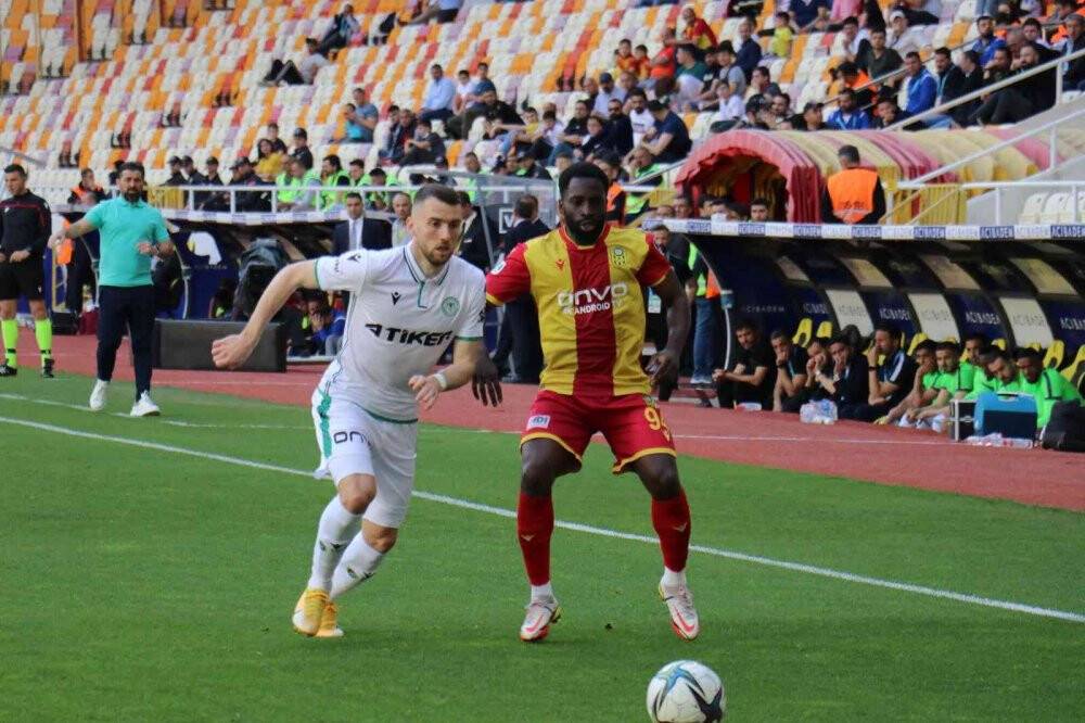 Spor Toto Süper Lig: Yeni Malatyaspor: 0 - Konyaspor: 2 (İlk yarı)