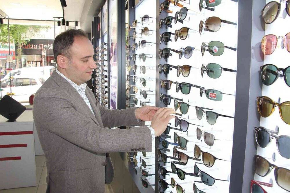 Uzmanlar uyardı, sahte güneş gözlükleri katarakt yapabilir