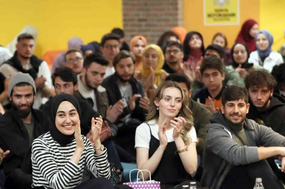 Güneş Sistemi’ni tartışan fenomen öğrenciler Azerbaycan TEKNOFEST’e katılacak