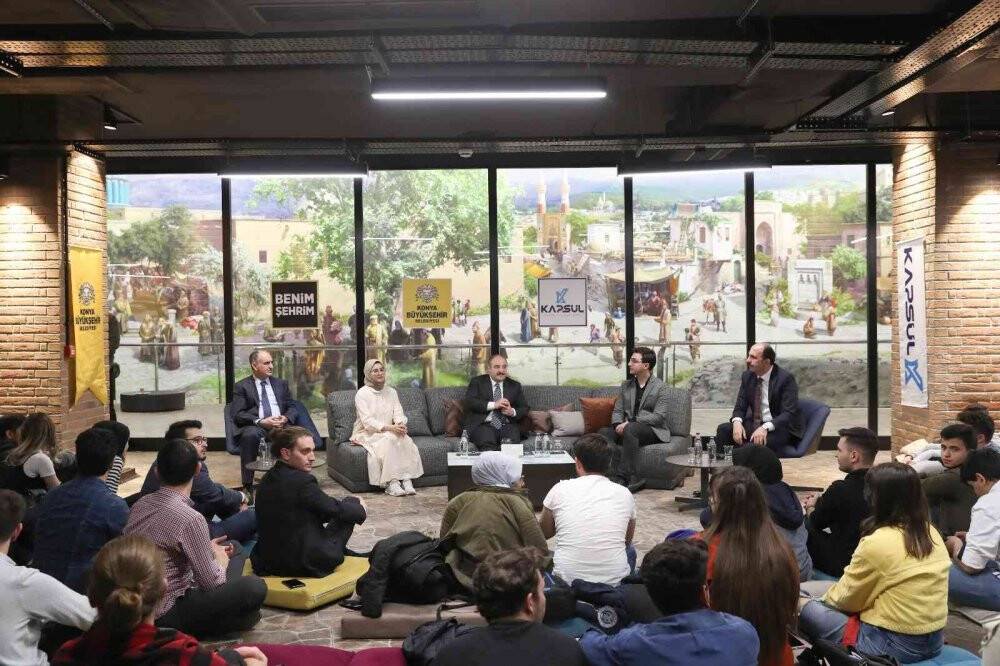 Güneş Sistemi’ni tartışan fenomen öğrenciler Azerbaycan TEKNOFEST’e katılacak