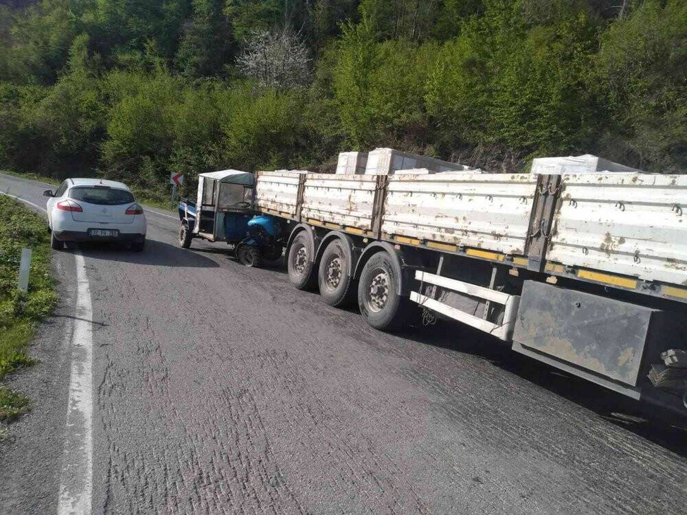 Pat pat tıra çarptı, buruları bile kanamadan kurtuldular