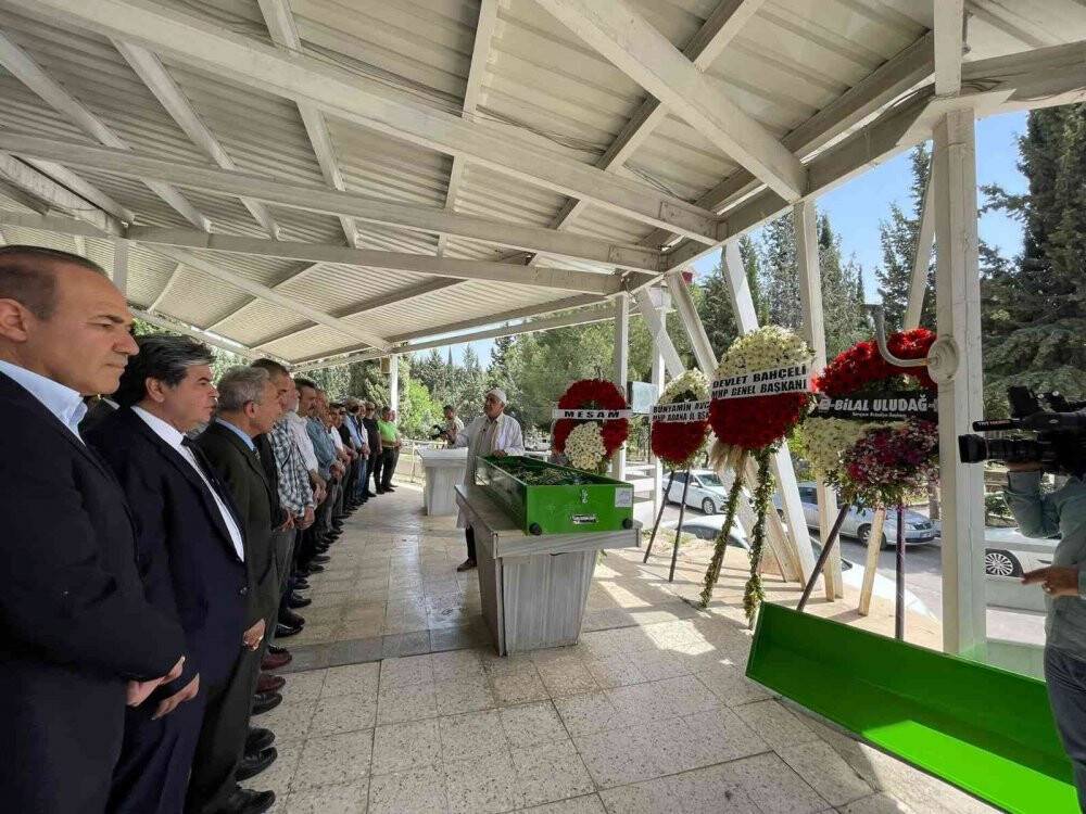 Bahçeli’nin çok sevdiği sanatçı Abdurrahman Yağdıran hayatını kaybetti