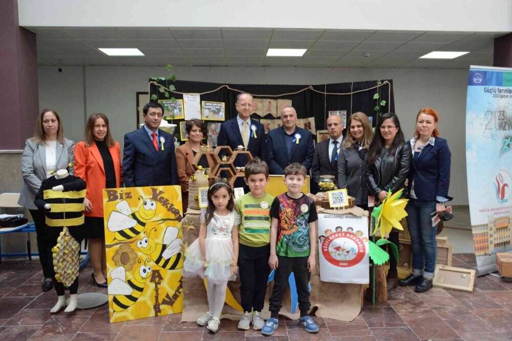 Başarılı öğretmenlerin projeleri sergilendi