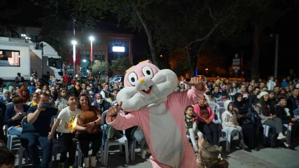 Çocuklar eğlenceye doydu