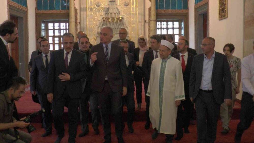 Kültür ve Turizm Bakanı Ersoy: Sezon başında açıkladığımız 42 milyon turist, 35 milyar dolar gelir hedefimize sadığız