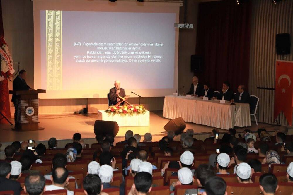 Kur’an bülbülleri yarıştı
