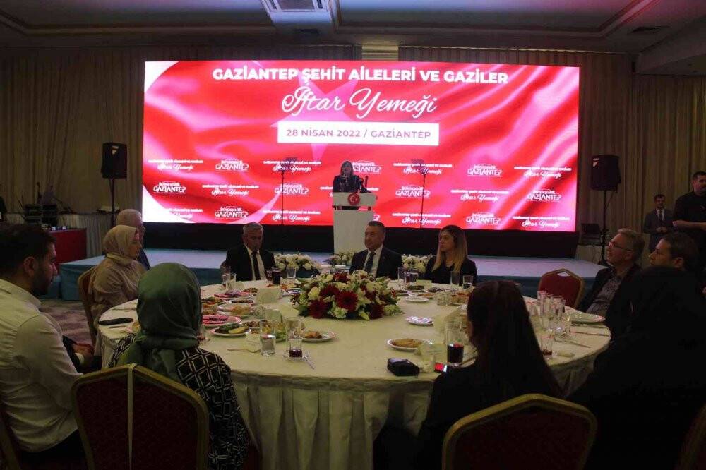 Cumhurbaşkanı Yardımcısı Oktay: İBB PKK’nın dağ kadrosundan eleman getiriyor