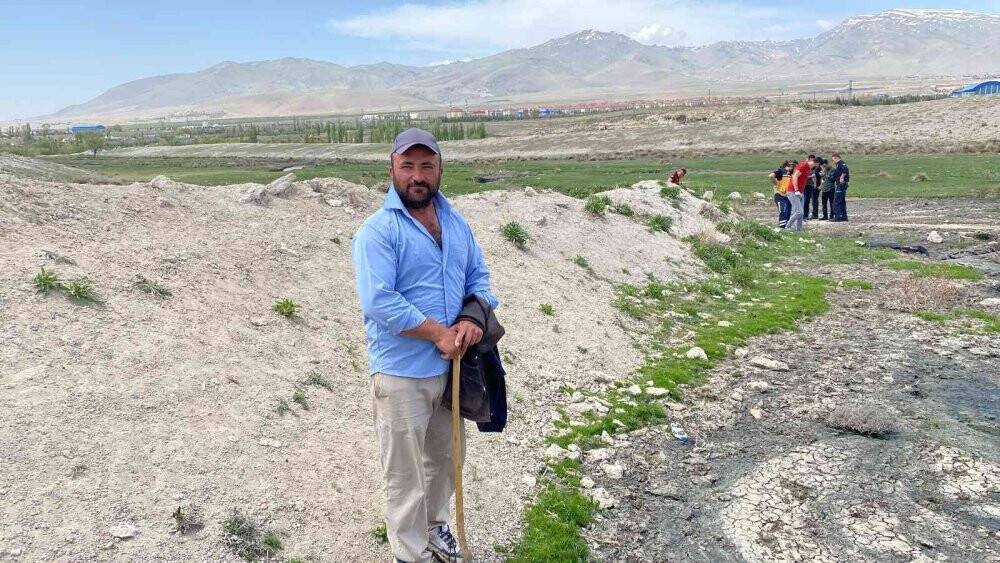 Koyun otlatan çoban baraj kenarında ceset buldu