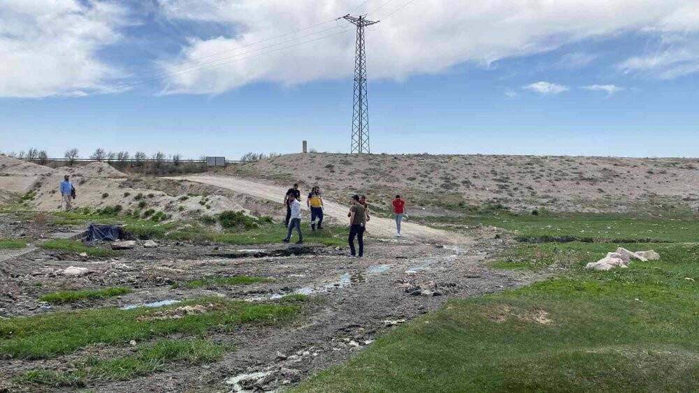 Koyun otlatan çoban baraj kenarında ceset buldu
